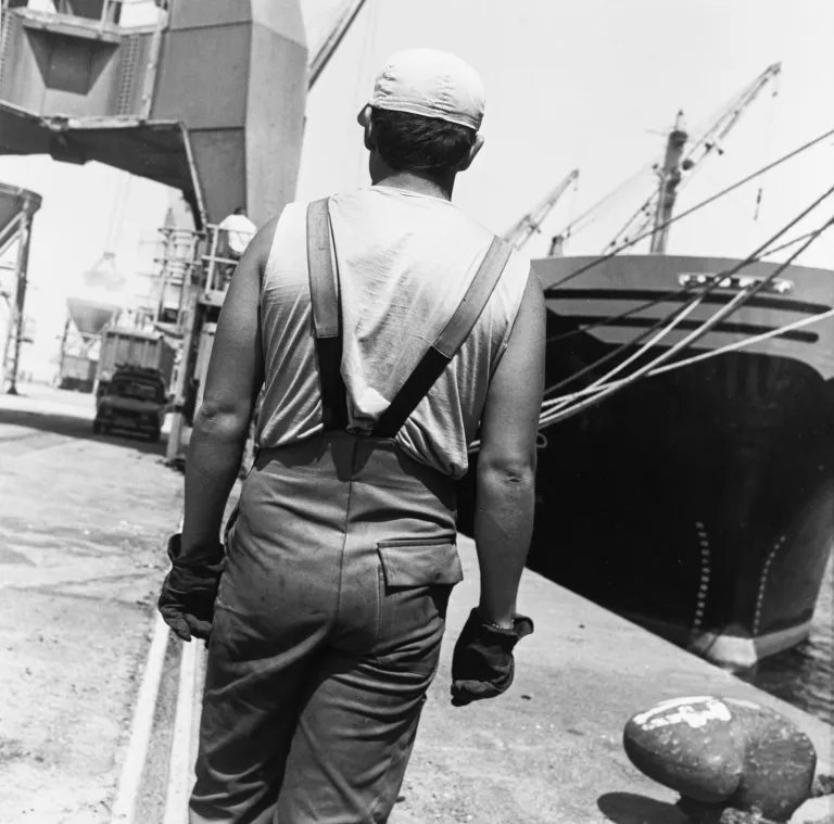 ©  Stéphane Cuisset, Docks & dockers, 1992/ Fonds photographique du Lieu